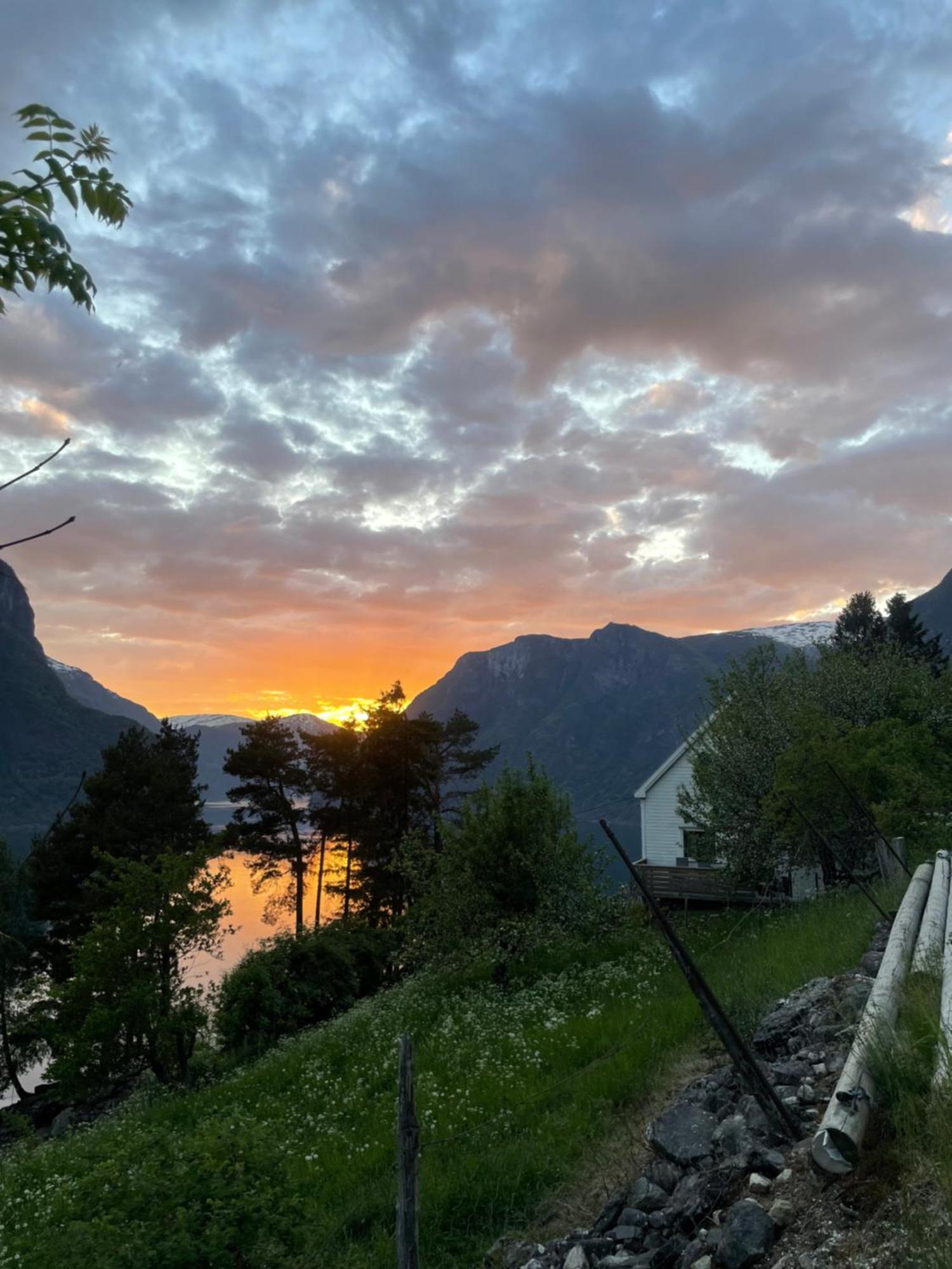 Kvam - Stegastein Apartment Aurland Bagian luar foto